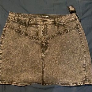 Black denim skirt NWT